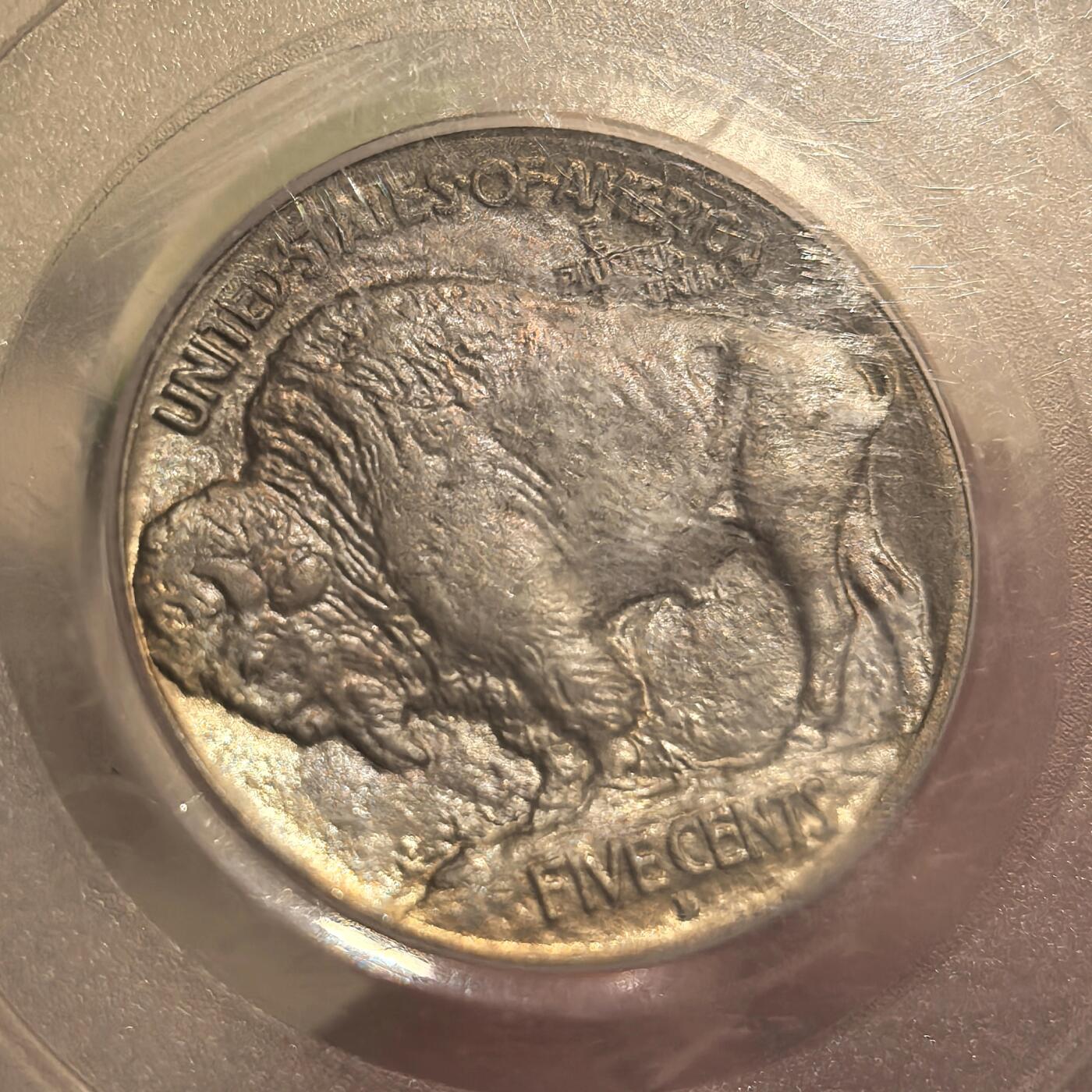 博洋堂世界钱币拍卖第142期（全场包邮） PCGS MS64 TYPE-1 1913年美国野牛5美分 美币经典品种 首发年份 少见版本 P盒早期严评 该枚两面的彩是最大亮点 野牛很少出彩币 盒子背面下方卡槽有磕损