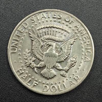 【淘币小摊】实时拍第七百六十一拍  国庆10拍 散币场 外出13号发货  满百包邮可预留二周 每周一统一发货   - 美国1972年肯尼迪半美元