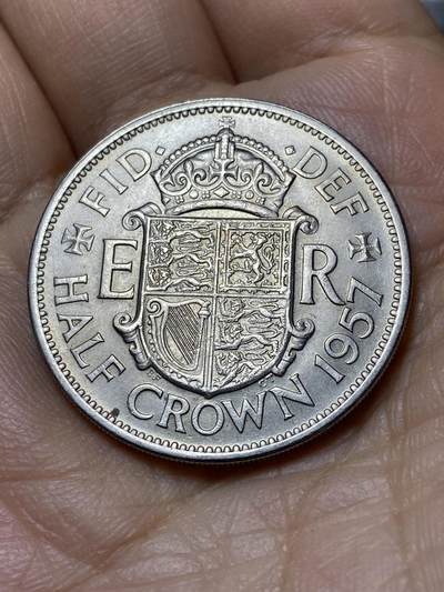 2025年第一百零六场(总第一百三十二场）外国好品散币(免佣金) - 英国🇬🇧1957年半克朗(伊丽莎白二世青年桂冠第二版)