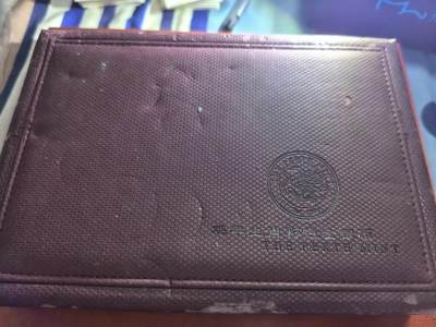 长老汇蛇年精选第五十九场拍卖 2005澳大利亚鸡年金银币套盒，金银币已经拿出，仅剩空盒，含证书1张，赠送蒙古纸币1枚，盒子有磨损