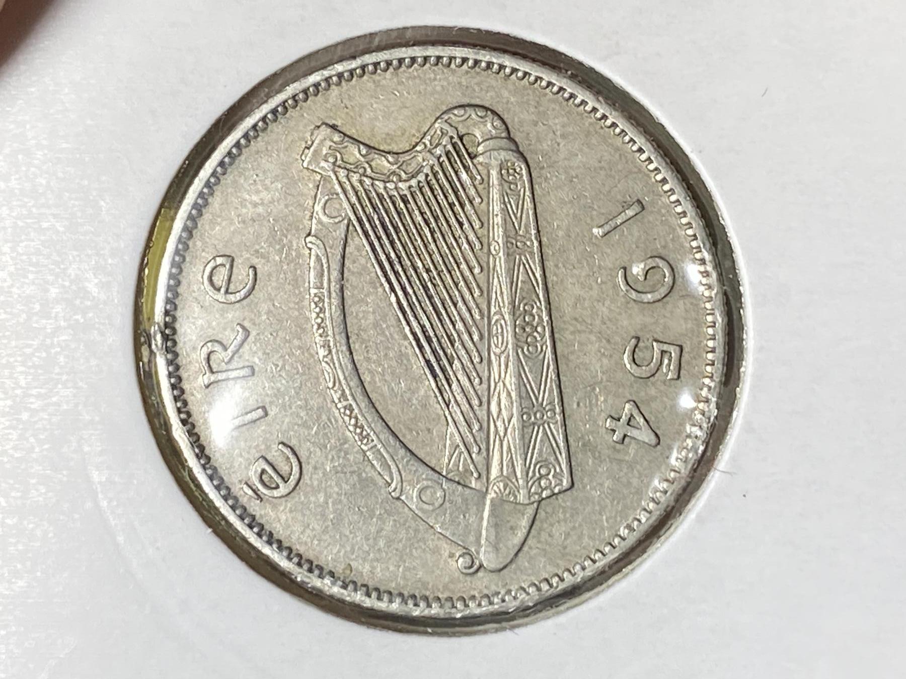2025年第一百零六场(总第一百三十二场）外国好品散币(免佣金) 爱尔兰🇮🇪1954年1先令(共和国时期第一套第二版)