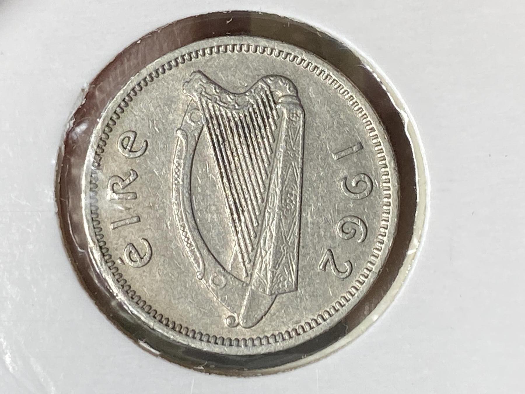 2025年第一百零六场(总第一百三十二场）外国好品散币(免佣金) 爱尔兰🇮🇪1962年3便士(共和国时期第一套第二版)