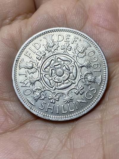 2025年第一百零六场(总第一百三十二场）外国好品散币(免佣金) - 英国🇬🇧1960年2先令(伊丽莎白二世青年桂冠第二版)