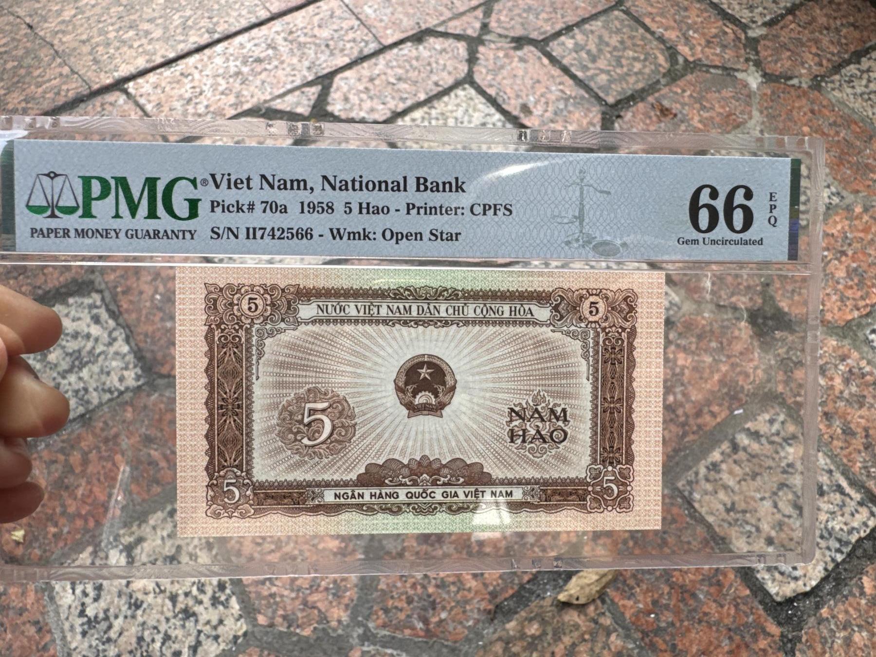 桂P钱币文化工作室拍卖第四十三期 中国代印越南民主共和国1958年5毫，PMG66高分，该套币里面最少见的面值