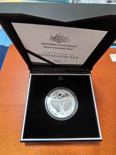 长老汇蛇年精选第五十九场拍卖 2020澳大利亚二战结束75周年5元精制银币，盒证全，3500枚，1盎司999银