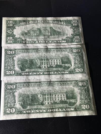 《外钞收藏家》第五百七十四期（精选场）（本平台长期征集拍品、欢迎藏友们联系合作） 美国小头版10和20美元 UNC- 边角轻微潮等瑕疵