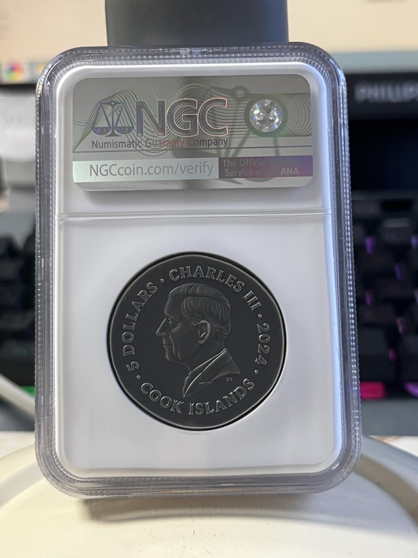 第177期拍卖【长期征集拍品】 首期NGC-MS70 ANTIQUED 库克2024年发行古希腊货币5（超高浮雕狮鹫设计）仿古银币（CIT重现千年货币复刻：1盎司克重，999纯银，33MM，限量999枚，盒证齐全）