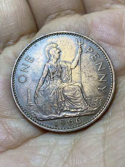 2025年第一百零六场(总第一百三十二场）外国好品散币(免佣金) - 英国🇬🇧1966年1便士(伊丽莎白二世青年桂冠第二版)