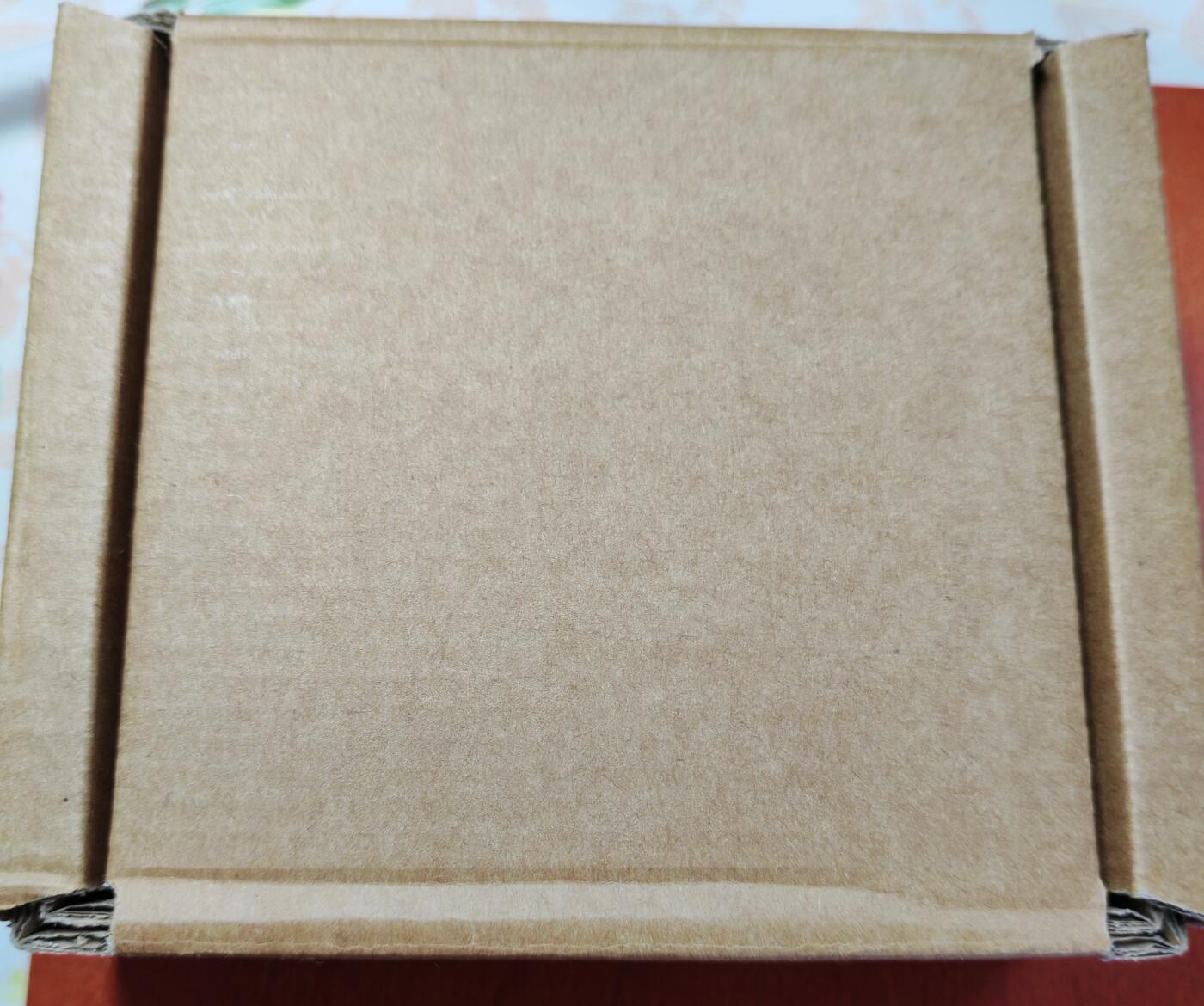 长老汇蛇年精选第五十九场拍卖 2022英国不列颠女神5英镑精制银币，2盎司999银，550枚，盒证全，钢琴烤漆木盒，仪式感十足的英国皇家造币厂包装盒