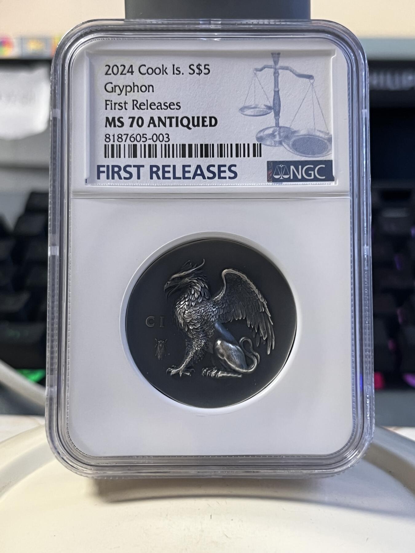 第177期拍卖【长期征集拍品】 首期NGC-MS70 ANTIQUED 库克2024年发行古希腊货币5（超高浮雕狮鹫设计）仿古银币（CIT重现千年货币复刻：1盎司克重，999纯银，33MM，限量999枚，盒证齐全）