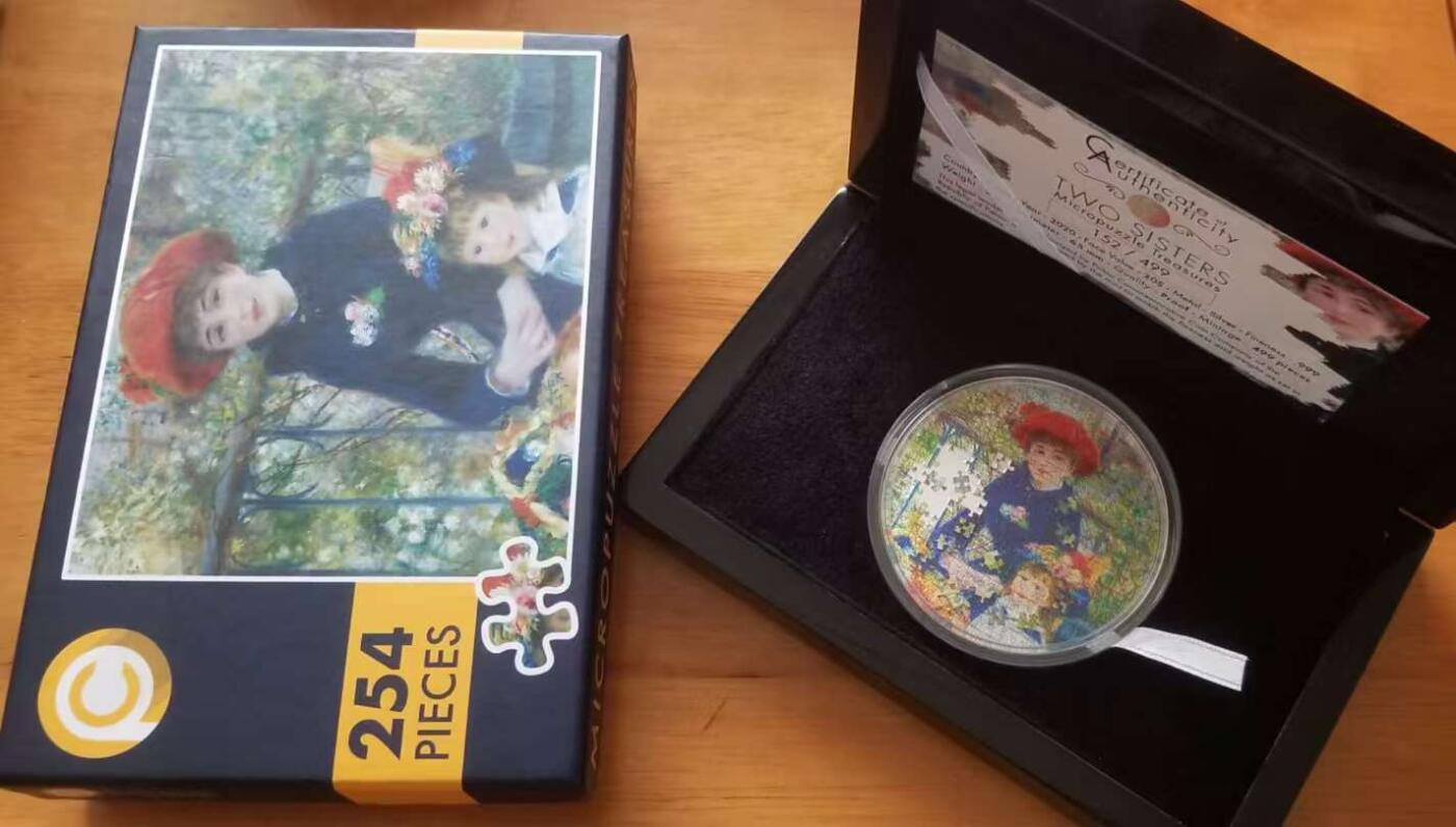 【币将精彩】世界钱币拍卖（2025-10-15） 帕劳2020年拼图名画雷诺阿《姐妹》彩色大银币  999银3盎司，直径65毫米，发行499枚，带证书包装。