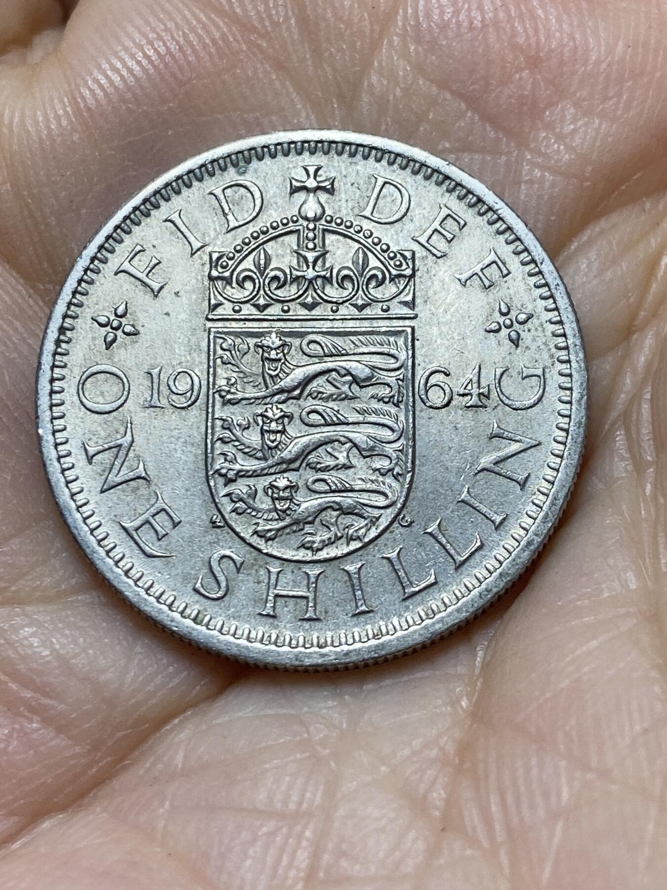 2025年第一百零七场(总第一百三十三场）外国好品散币(免佣金) 英国🇬🇧1964年1先令(伊丽莎白二世青年桂冠第二版，英格兰盾徽版)
