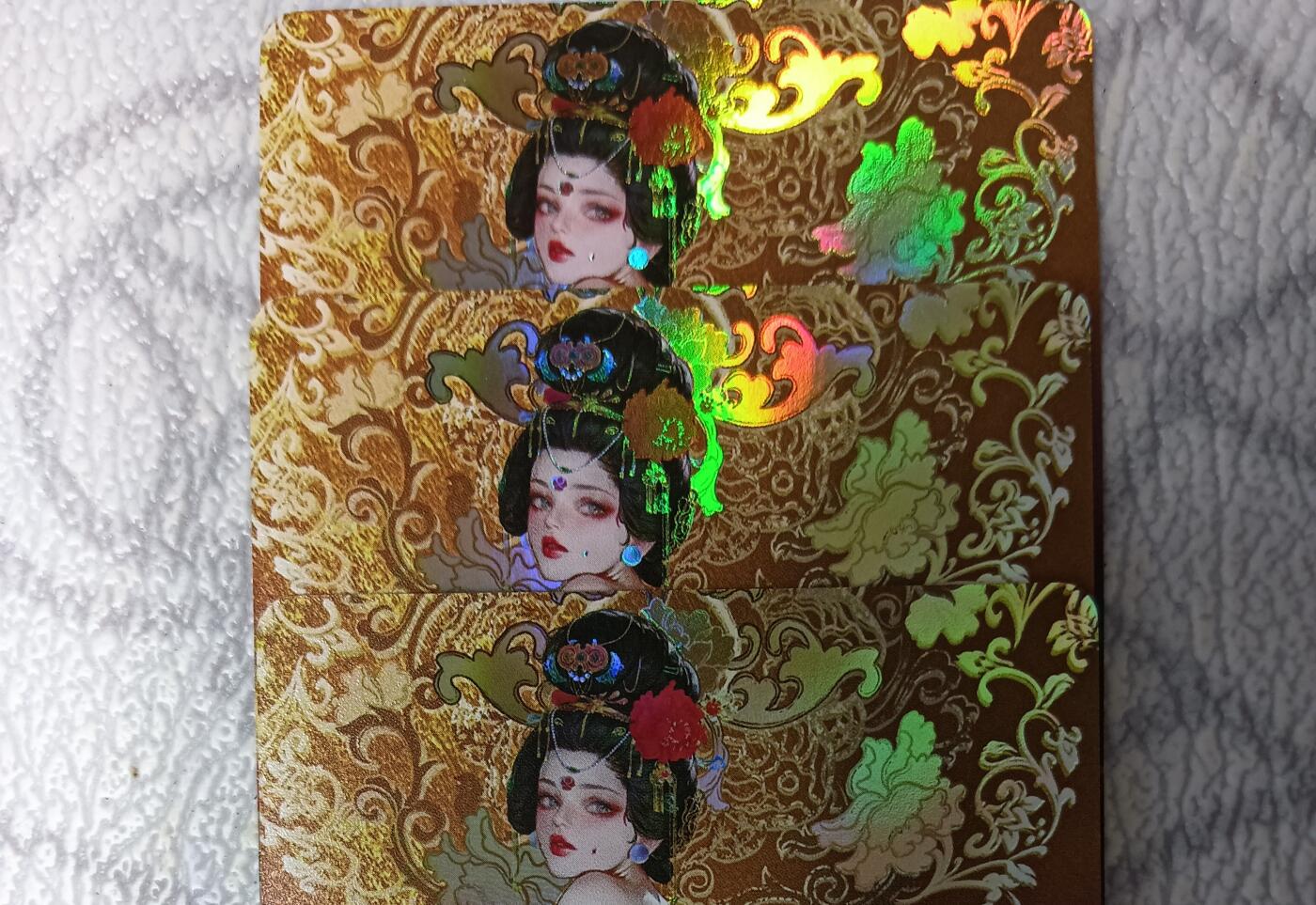 花开卡拍第42期（10月12号周日截拍，品控勿拍!!!拍品不寄存，运费5元，自制卡难免瑕疵，可能存在轻微撞角爆边等出厂瑕疵，品控介意勿拍！） 燎原罐儿四大美女 杨玉环 彩闪三渐变