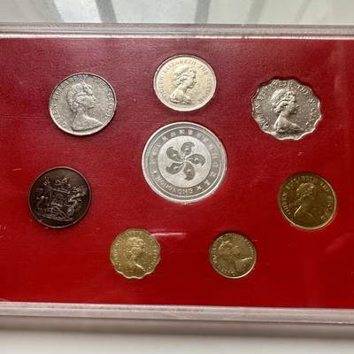 🌹外币初藏🌹🐯2025年第113场  每周二四六晚8️⃣点 接代拍 - 香港回归纪念 带少见纪念章10元大小