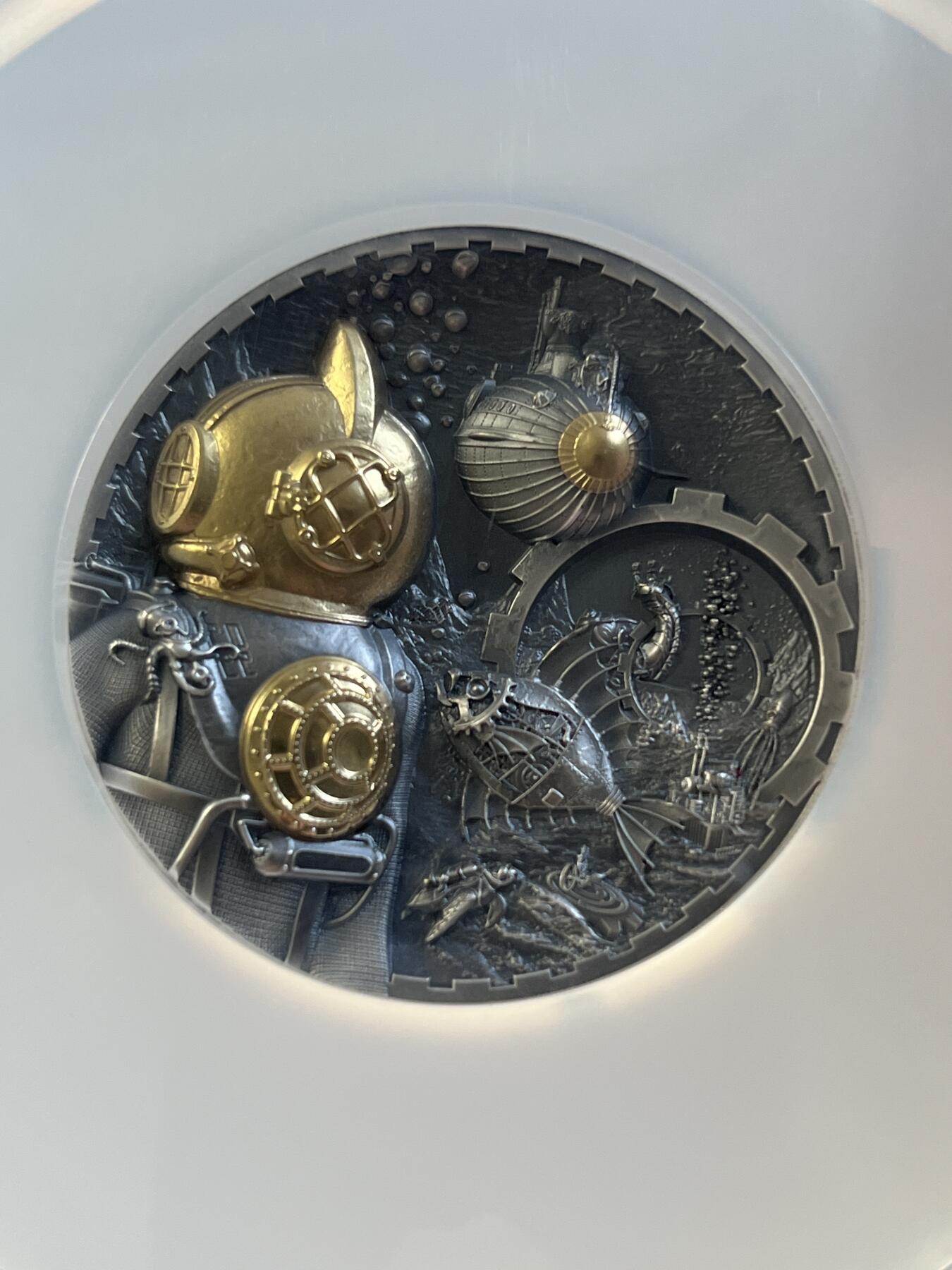 第177期拍卖【长期征集拍品】 NGC-PF70ULTRA CAMEO 库克2022年发行蒸汽朋克系列-鹦鹉螺浮雕镀金仿古纪念银币（超高浮雕效果震撼，3盎司克重，币径50MM，限量发行888枚，加厚大盒，拥有上天下海的能力一直是人类挑战未知世界的渴望，这枚里面寓意着人类挑战海洋成功！），无盒无证书