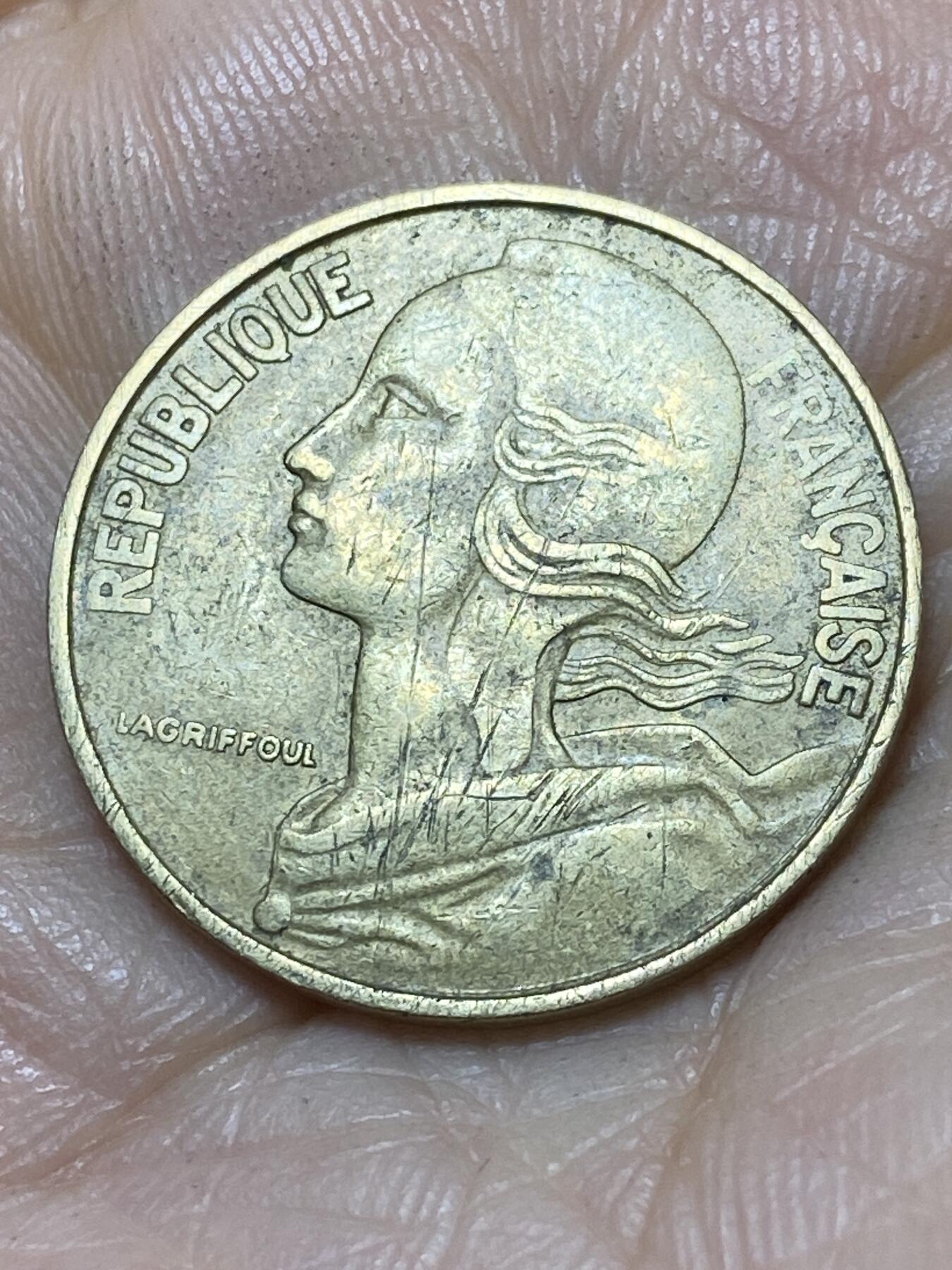 2025年第一百零七场(总第一百三十三场）外国好品散币(免佣金) 法国🇫🇷1962年20分(猫头鹰标，首发年)