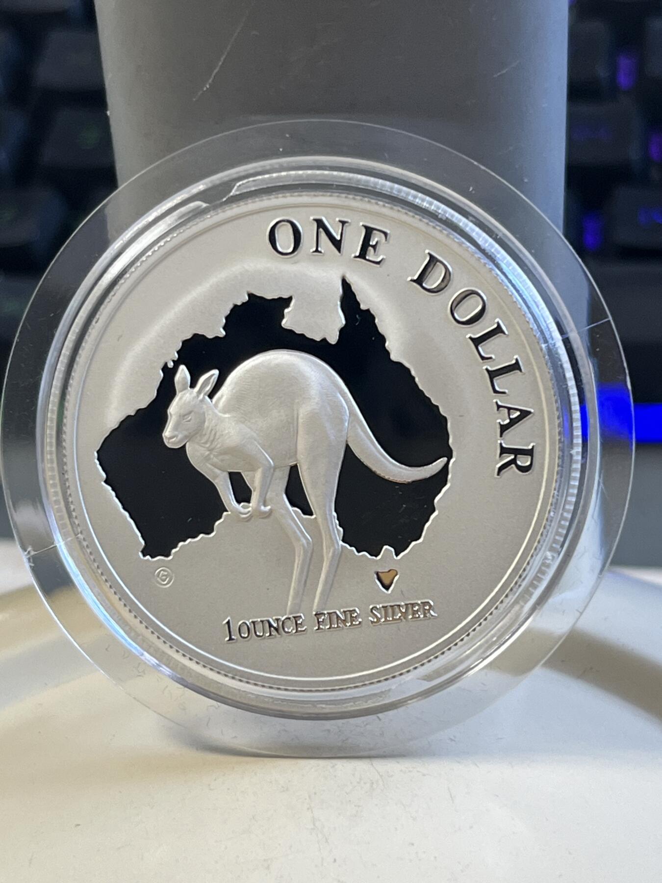 第177期拍卖【长期征集拍品】 澳大利亚2000年澳洲袋鼠1盎司精制纪念银币，999银