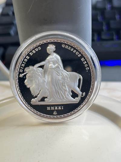 第177期拍卖【长期征集拍品】 - 圣赫勒拿2021年尤娜和狮子1盎司纪念银币，有白斑，999银，发行2000枚