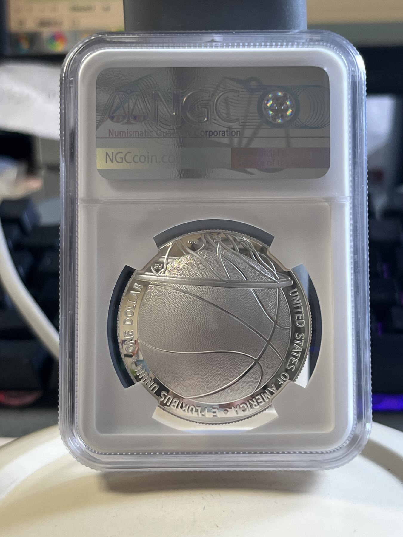 第177期拍卖【长期征集拍品】 首期NGC-PF70ULTRA CAMEO 美国2020年发行的篮球名人堂曲面精制纪念银币（26.73克重，999银，38.1MM，西点造币厂）,无盒无证书