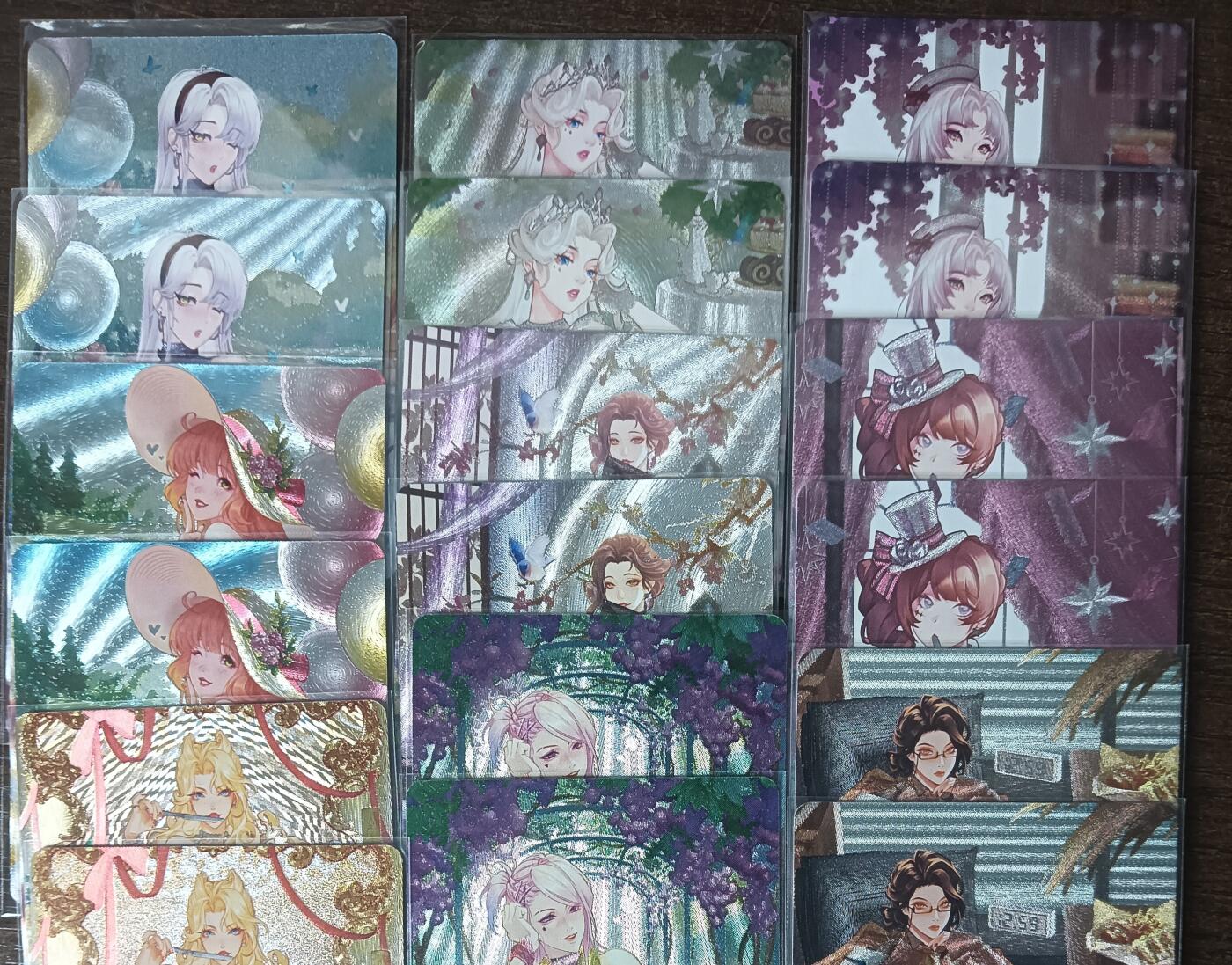 花开卡拍第42期（10月12号周日截拍，品控勿拍!!!拍品不寄存，运费5元，自制卡难免瑕疵，可能存在轻微撞角爆边等出厂瑕疵，品控介意勿拍！） 砖家卡牌，萌宠派对全套带艺术版，粗闪18张