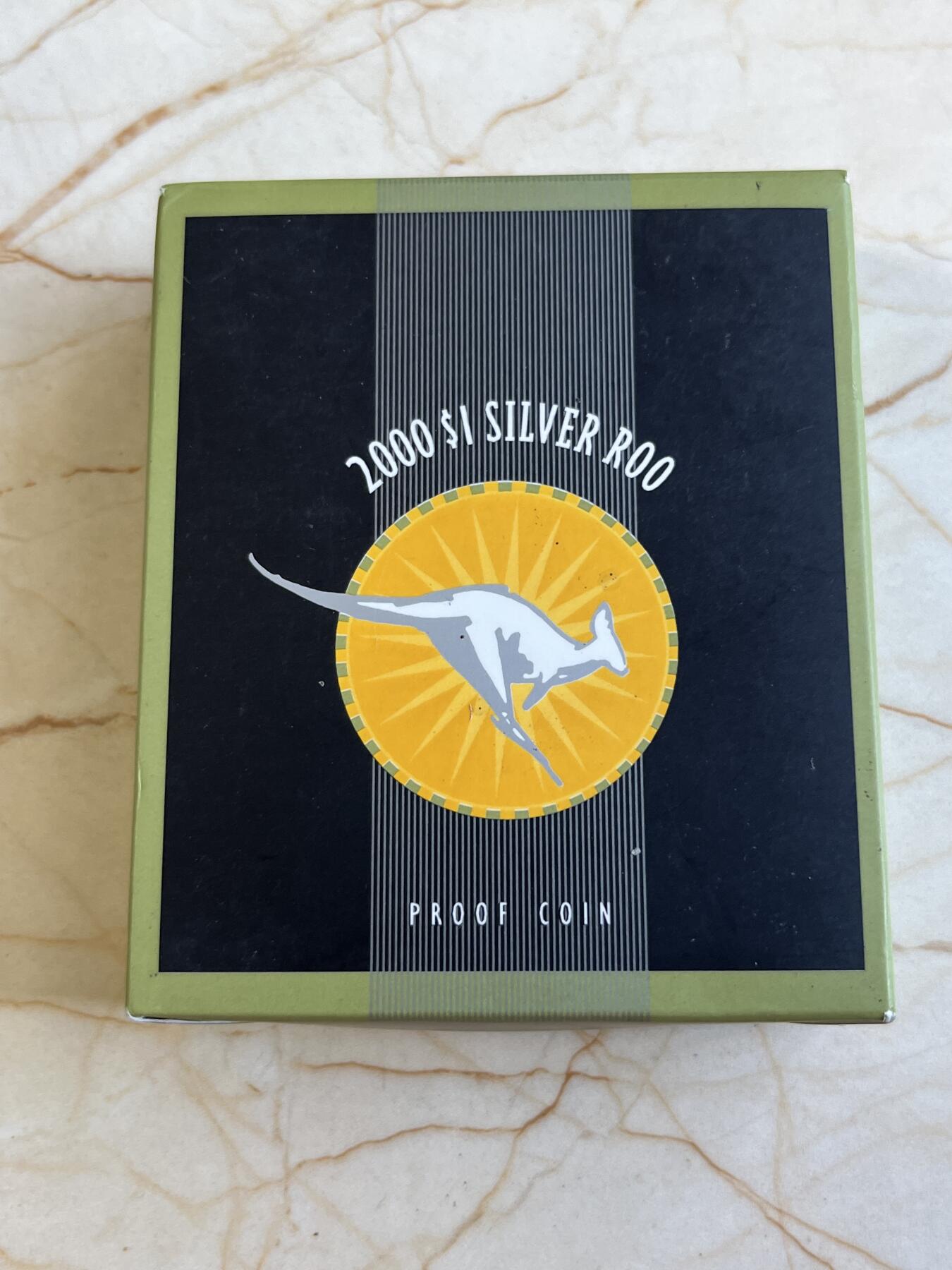 第177期拍卖【长期征集拍品】 澳大利亚2000年澳洲袋鼠1盎司精制纪念银币，999银