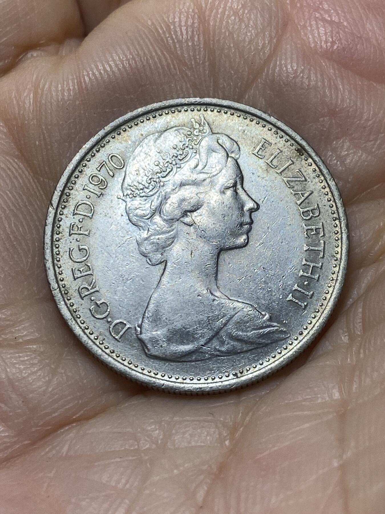 2025年第一百零七场(总第一百三十三场）外国好品散币(免佣金) 英国🇬🇧1970年5新便士(伊丽莎白二世中年花冠，十进制第一版)