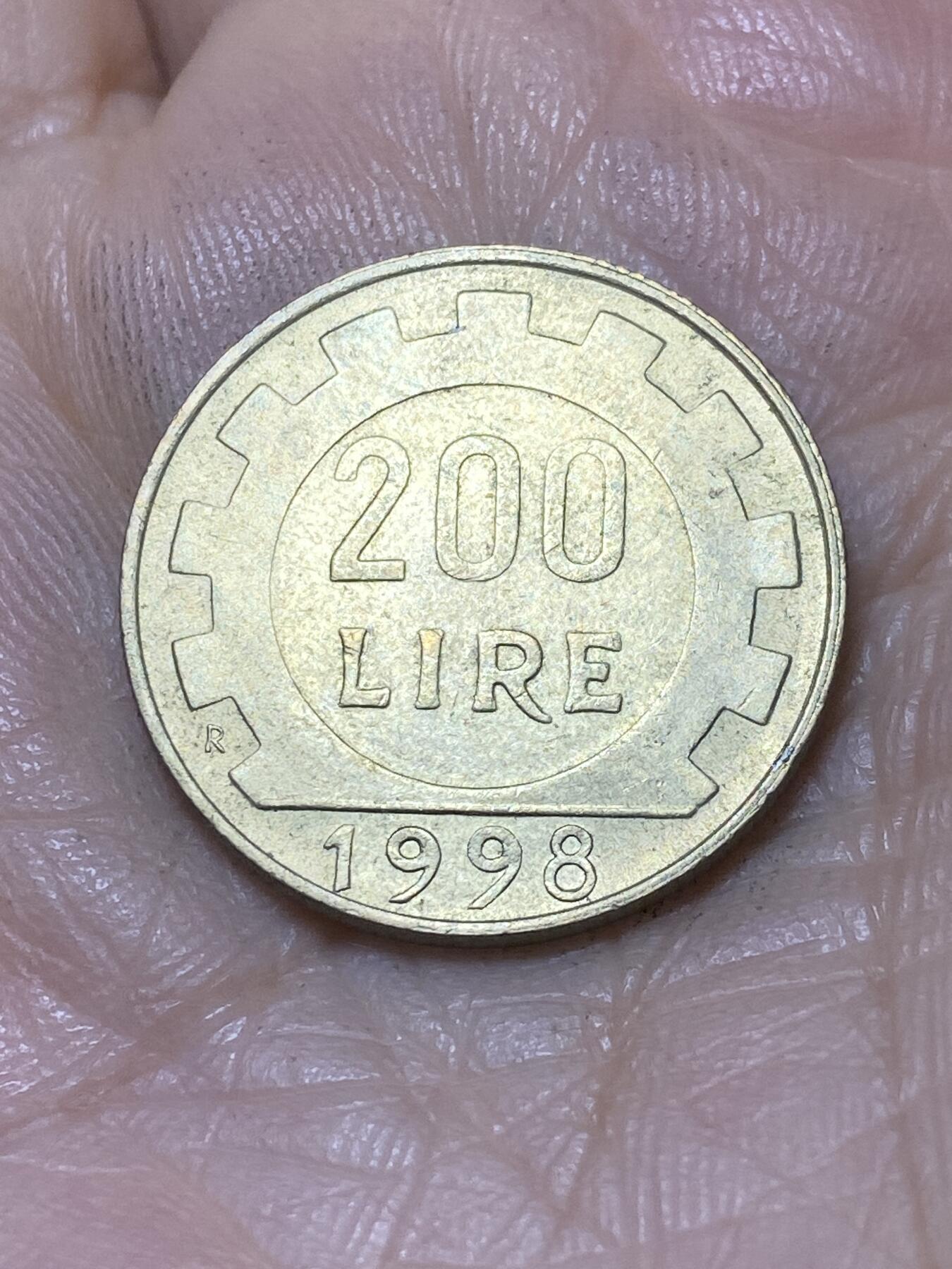 2025年第一百零七场(总第一百三十三场）外国好品散币(免佣金) 意大利🇮🇹1998年200里拉