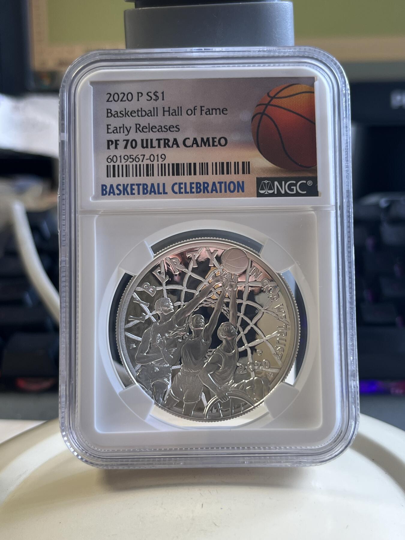 第177期拍卖【长期征集拍品】 首期NGC-PF70ULTRA CAMEO 美国2020年发行的篮球名人堂曲面精制纪念银币（26.73克重，999银，38.1MM，西点造币厂）,无盒无证书