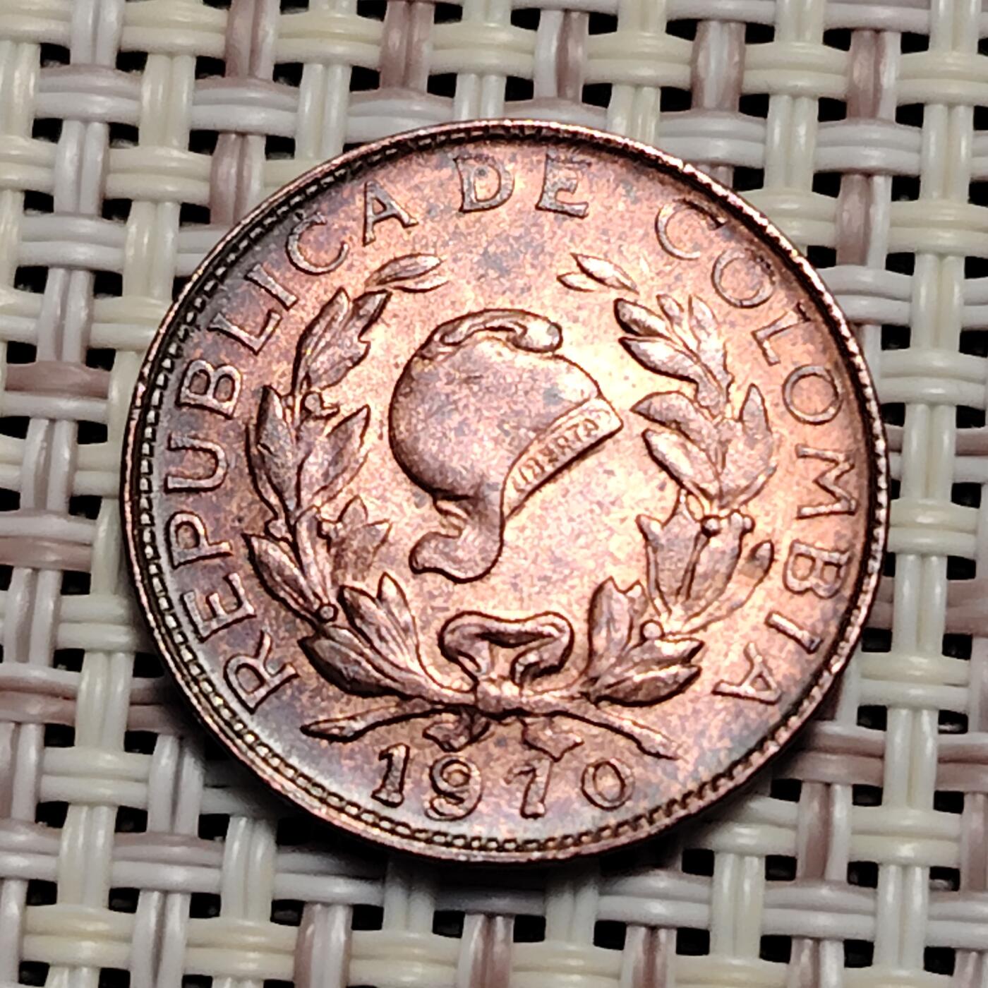 布加迪🐬～世界钱币(上海)🌾第 249 期 /  各国套币和散币 哥伦比亚🇨🇴 1970年 1分