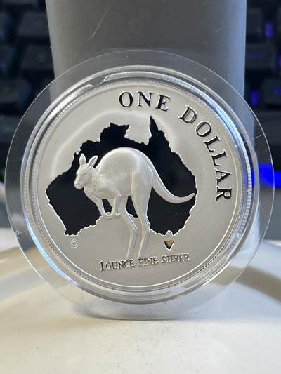 第177期拍卖【长期征集拍品】 - 澳大利亚2000年澳洲袋鼠1盎司精制纪念银币，999银