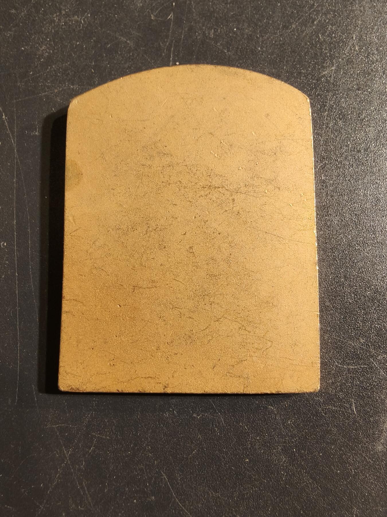 老王徽章第155期 法国曲棍球运动方形镀金大铜章     尺寸46×33mm.   重量37.5g