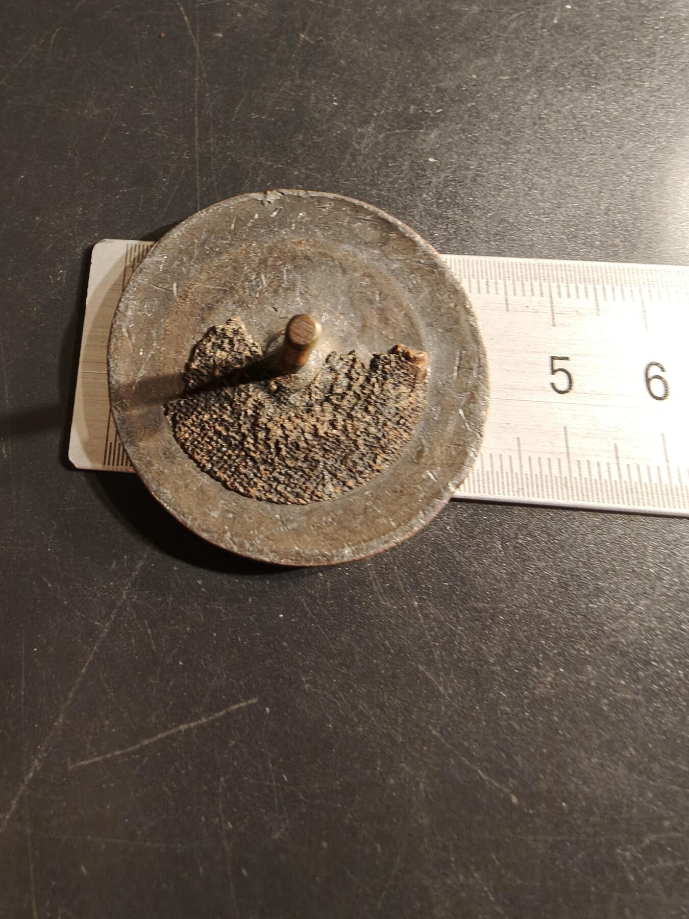 老王徽章第155期 法国南特市单面镀金银章    950银镀金    直径41mm.   重量32.4g