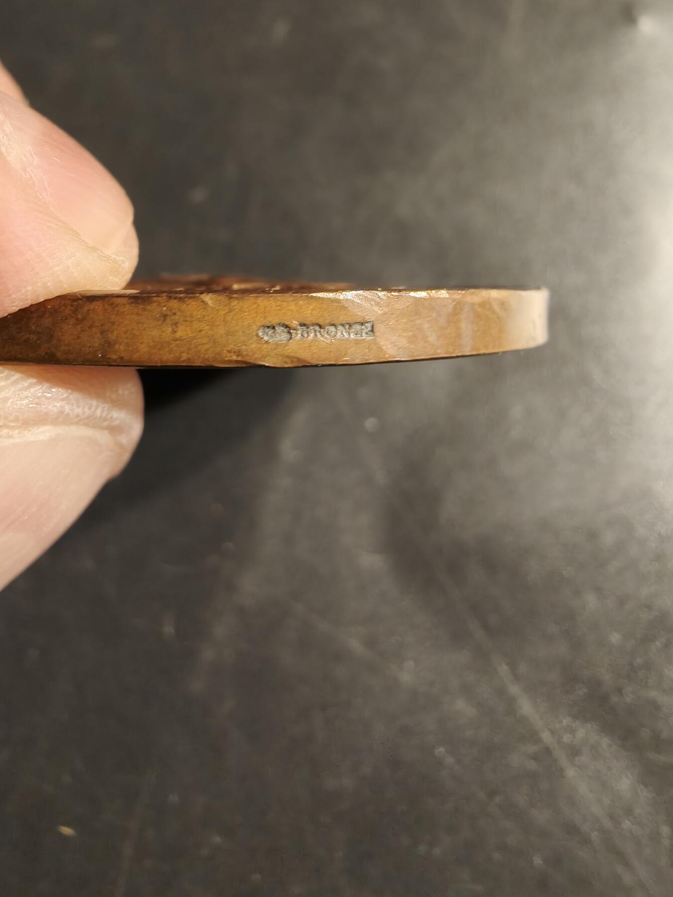 老王徽章第155期 法国1892年波尔多猎犬竞赛大铜章     直径50mm.   重量62.9g