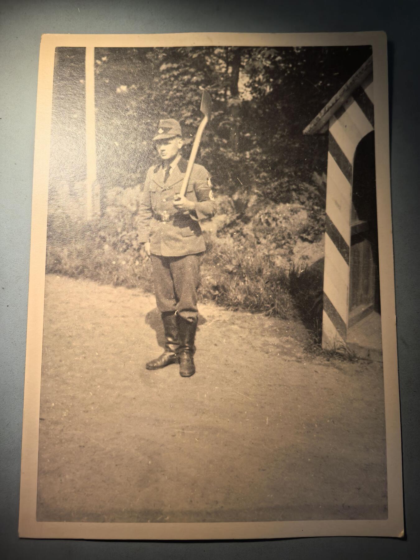 盛世勋华——号角文化勋章邮票专场拍卖第283期 德国（1939）帝国劳工团（RAD）守卫照片 极为少见