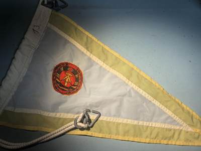 盛世勋华——号角文化勋章邮票专场拍卖第283期 - 东德国徽标旗 阅兵式用