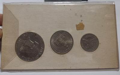 巨藏钱币第四期10月13号20点开拍 美国1976年25分-1圆镍币3枚套-如图所示