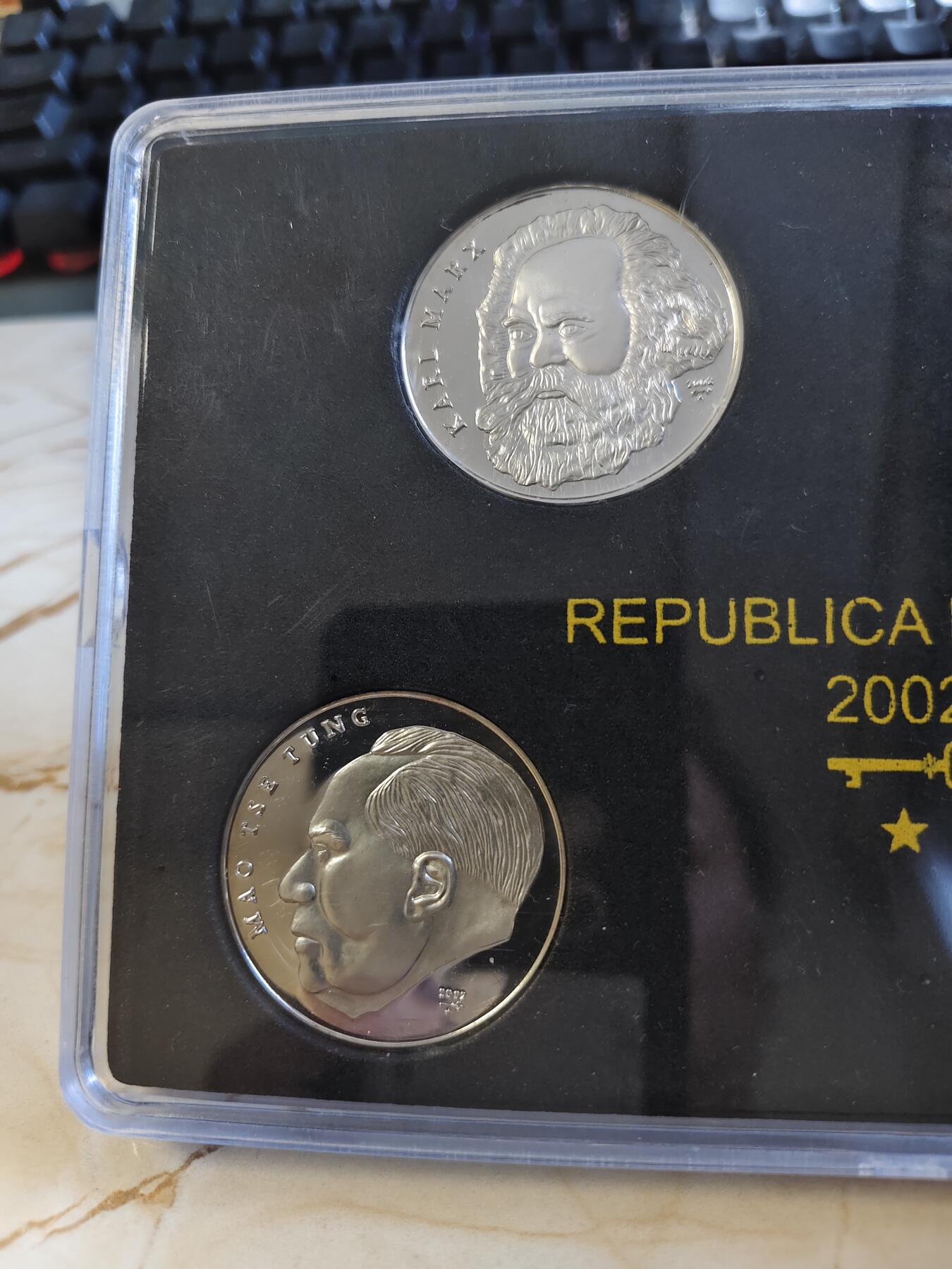 第177期拍卖【长期征集拍品】 古巴2002年四大伟人1盎司纪念银币4枚套，999银，材料价1400元