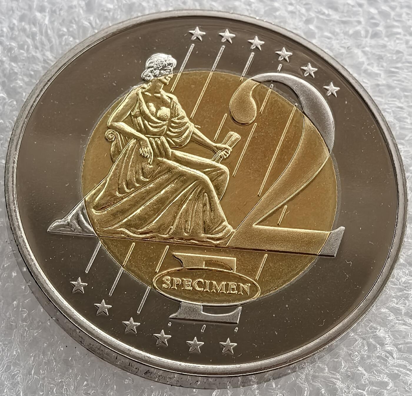 外国优质纪念币银币，周六晚上九点倒数截拍，满百包邮，可寄存半年，喜欢朋友微信扫描二维码可直接参拍 德国慕尼黑圣母主教堂2008年2E样币，厚版