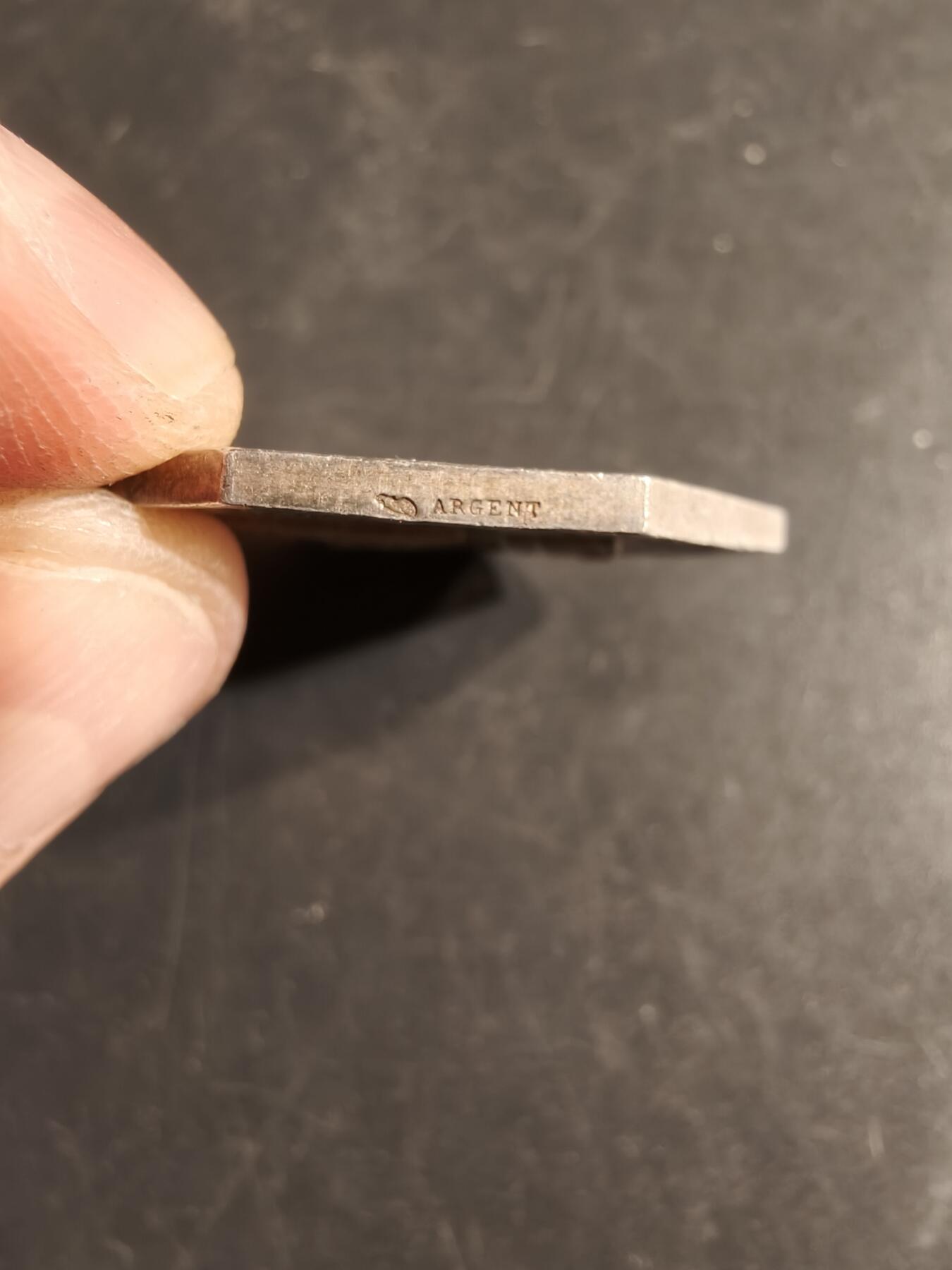 老王徽章第155期 法国布雷斯堡公证人八角代章    950银    20g.    直径36mm.  