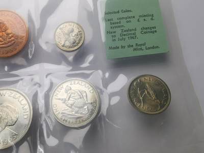 巨藏钱币第四期10月13号20点开拍 新西兰1965年硬币7枚套原封