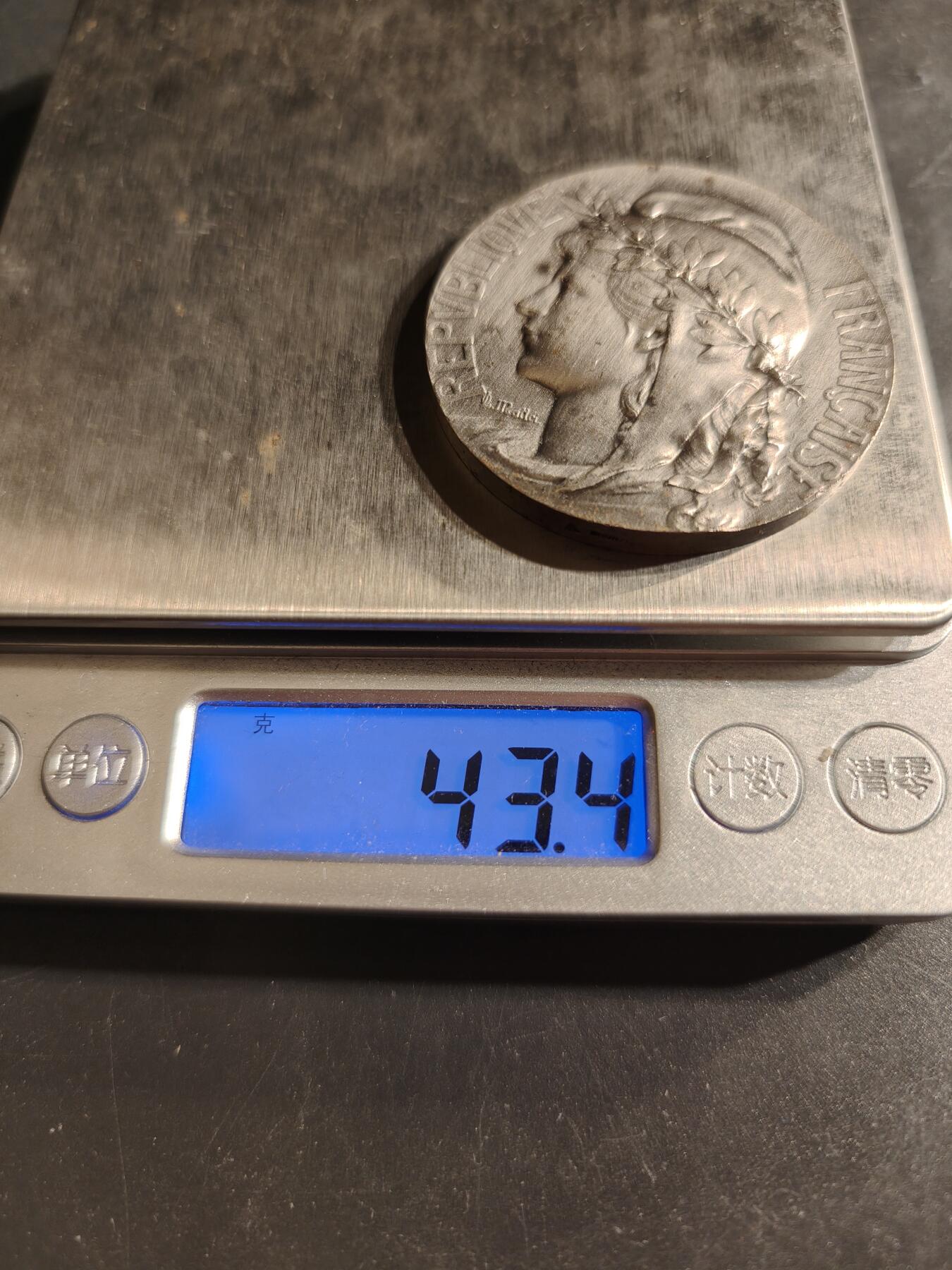 老王徽章第155期 法国玛丽安娜镀银大铜章    直径45mm.   重量43.4g