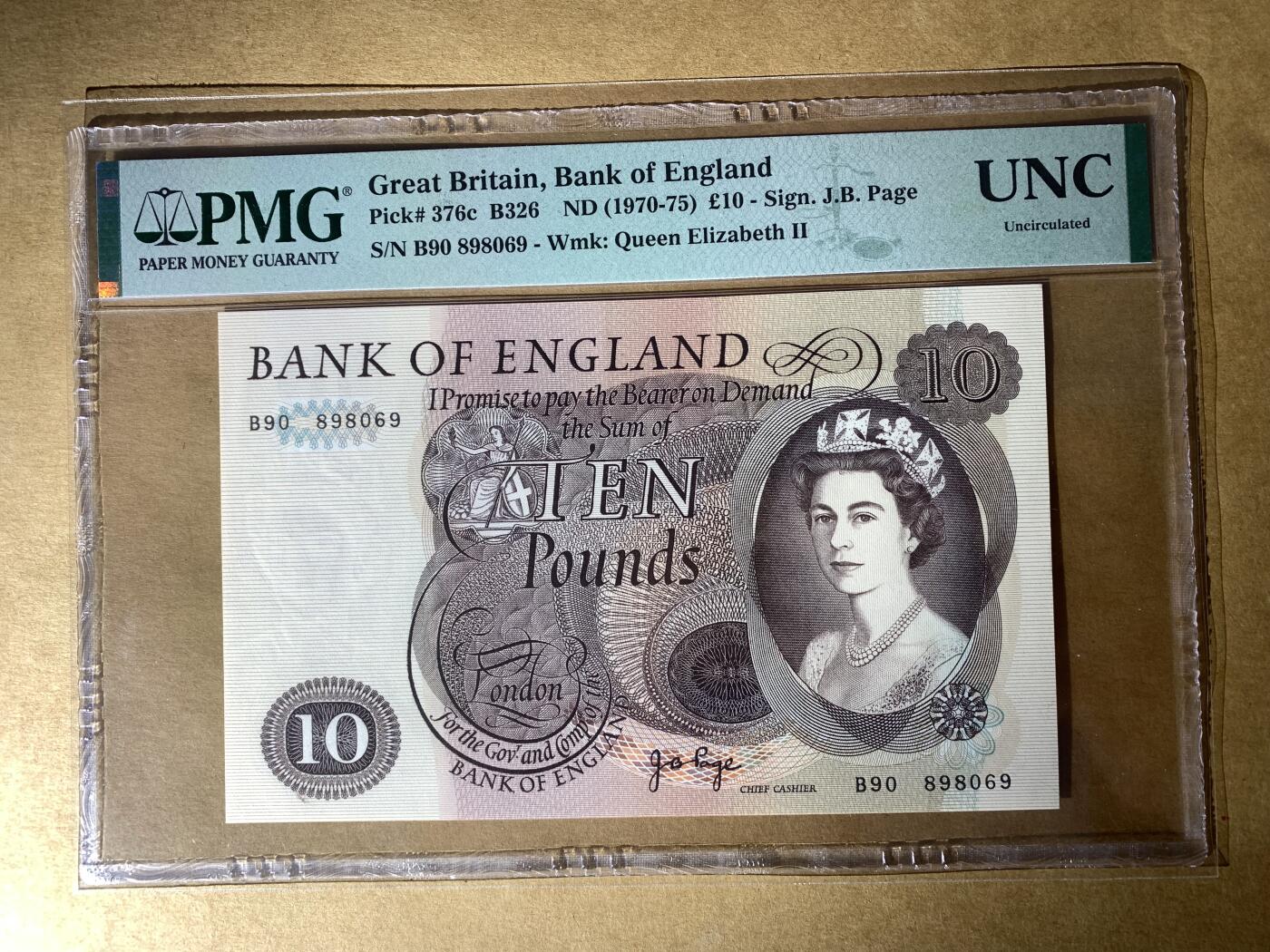 【礼羽收藏】🌏世界钱币拍卖第108期 【B90 898069】全新UNC 1961年英国C序列10镑纸币 女王钞 无3457尾069 圆圆倒置号 少见