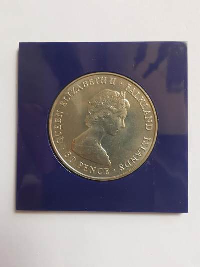 巨藏钱币第四期10月13号20点开拍 福克兰群岛1982年50便士克朗型镍币带盒子