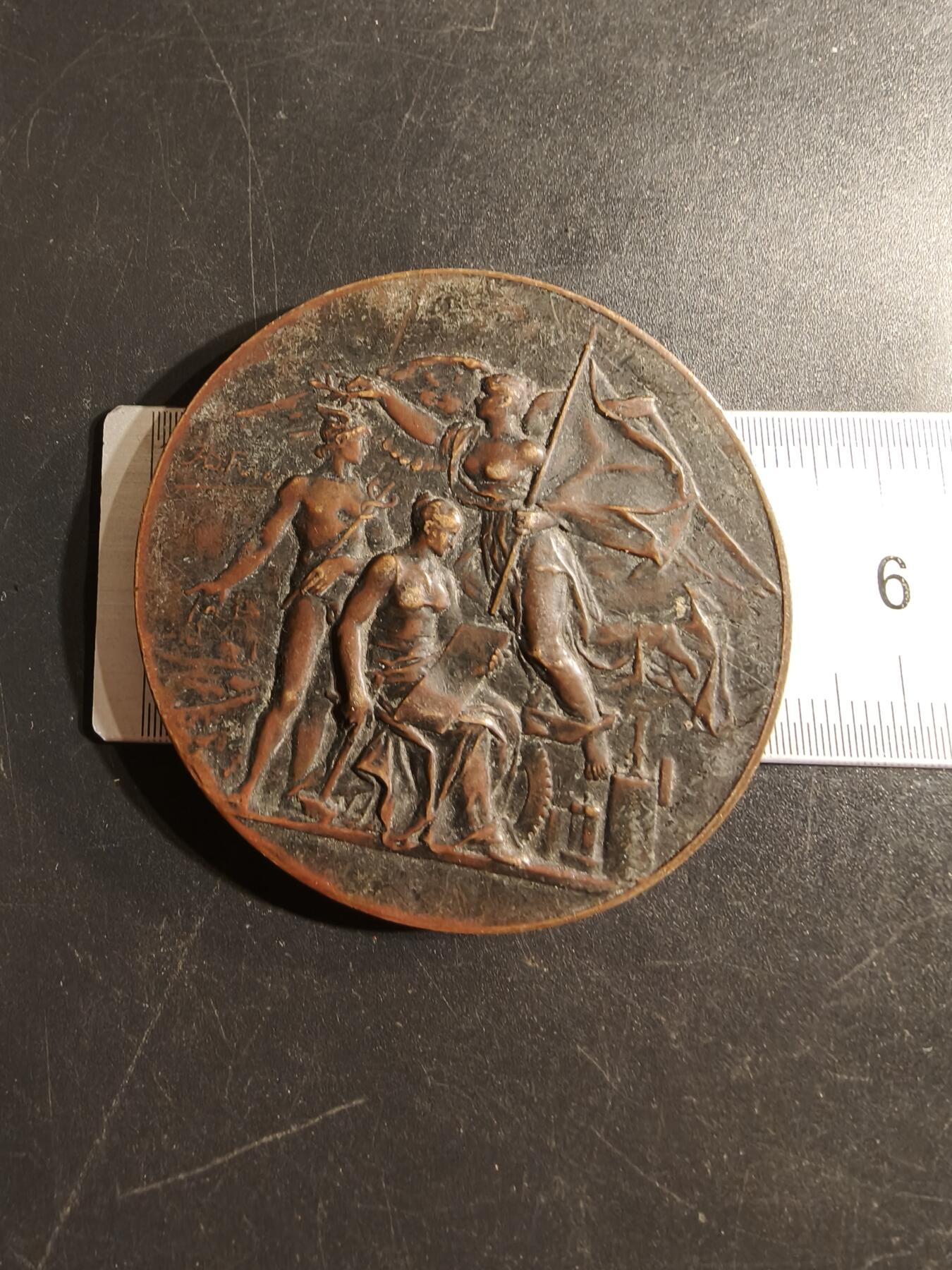 老王徽章第155期 法国地方艺术协会100周年大铜章     直径50mm.   重量56.7g
