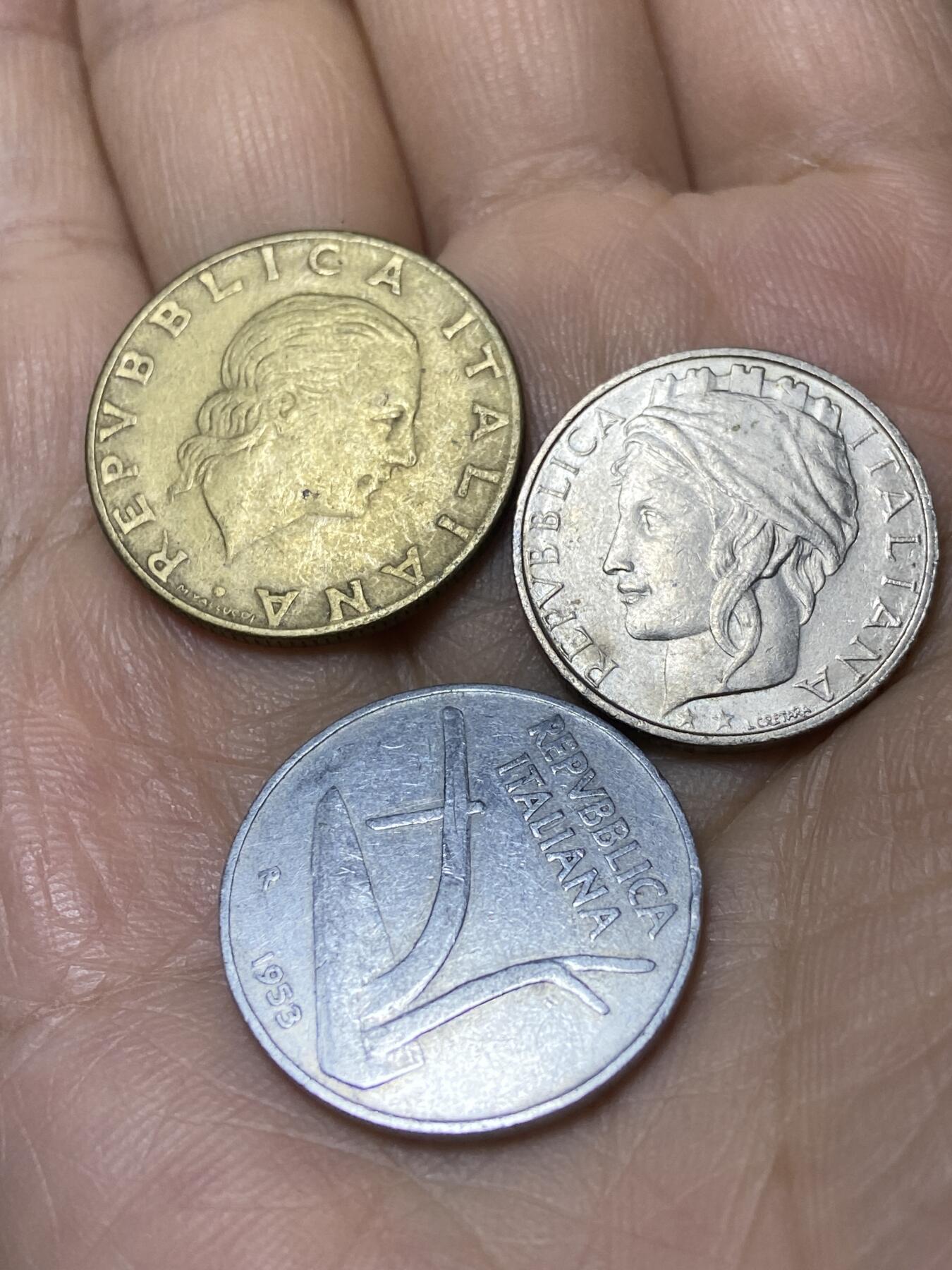 2025年第一百零八场(总第一百三十四场）外国好品散币(免佣金) 意大利🇮🇹3枚：1978年200里拉，1996年100里拉，1953年10里拉