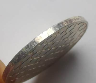 巨藏钱币第四期10月13号20点开拍 外国小银章22mm4.1克高银