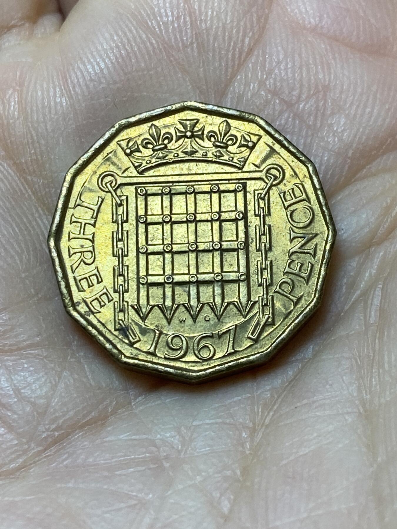 2025年第一百零八场(总第一百三十四场）外国好品散币(免佣金) 英国🇬🇧1967年3便士(伊丽莎白二世青年桂冠，第二版普制币关门年)