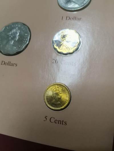 巨藏钱币第四期10月13号20点开拍 香港硬币含1979年五仙稀少年份富兰克林邮币卡封装