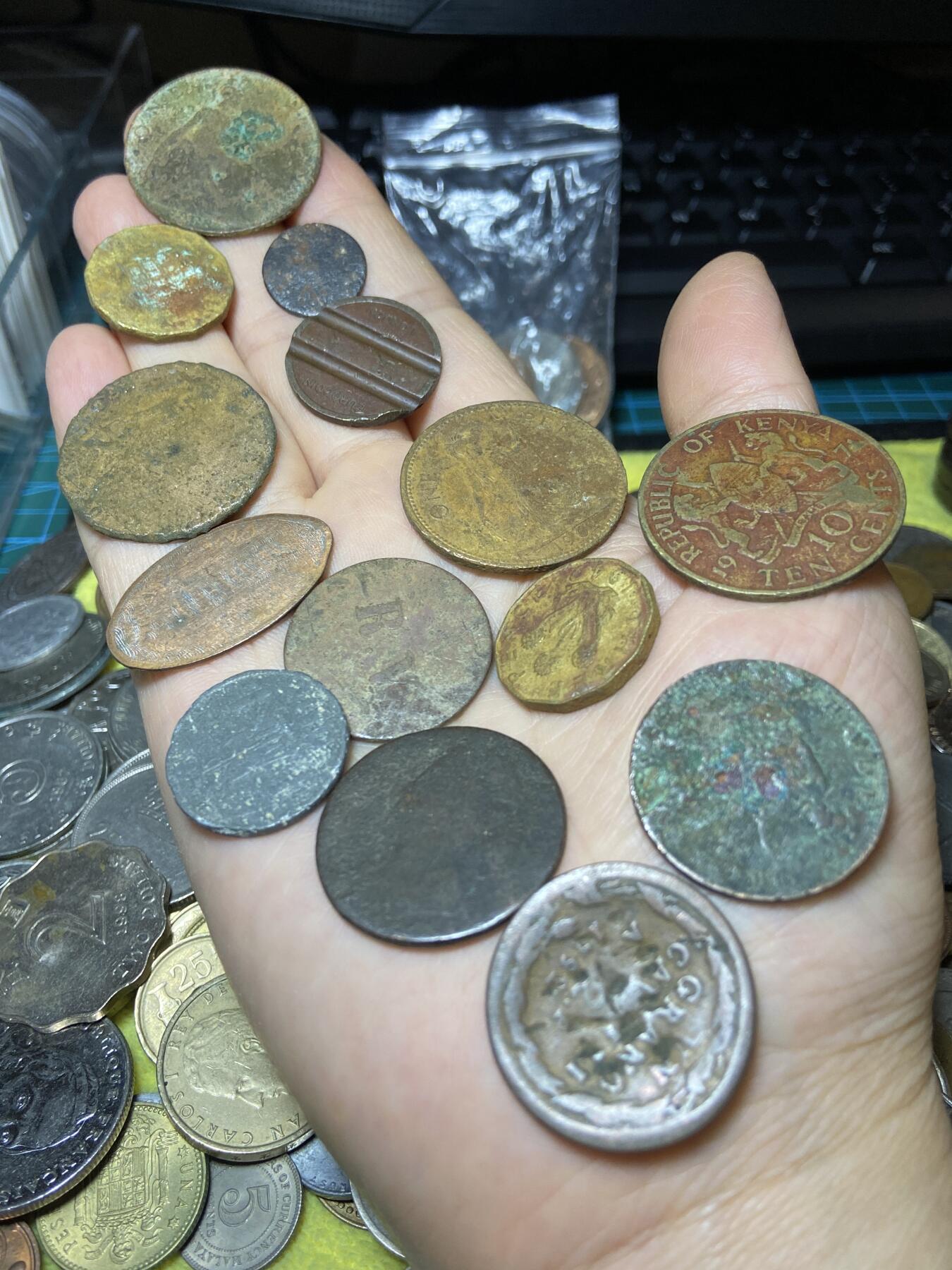 2025年第一百零八场(总第一百三十四场）外国好品散币(免佣金) 各国差币及代币14枚