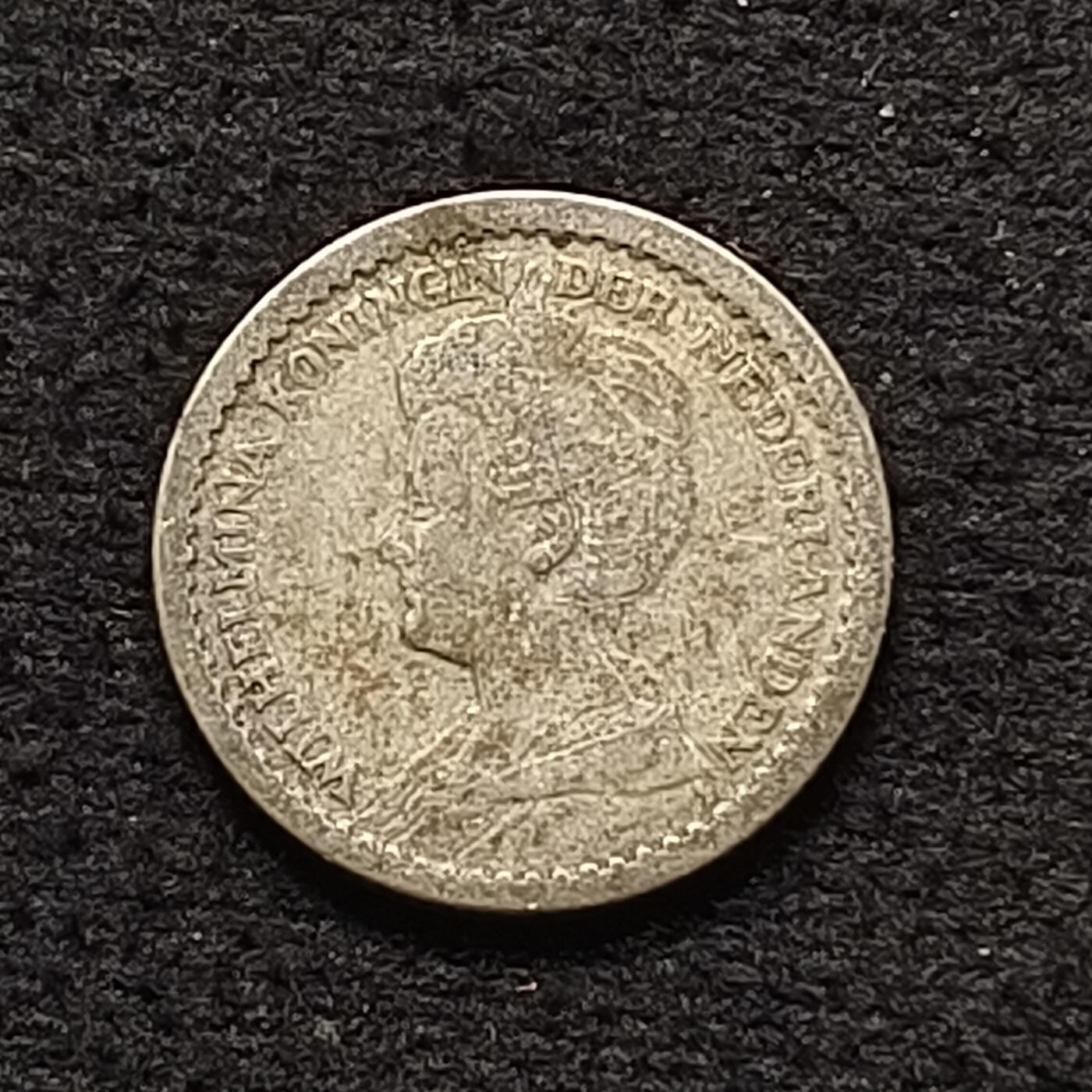 【全场包邮】纯粹捡漏拍468场 荷兰1914年威廉明娜女王中年像10分银币